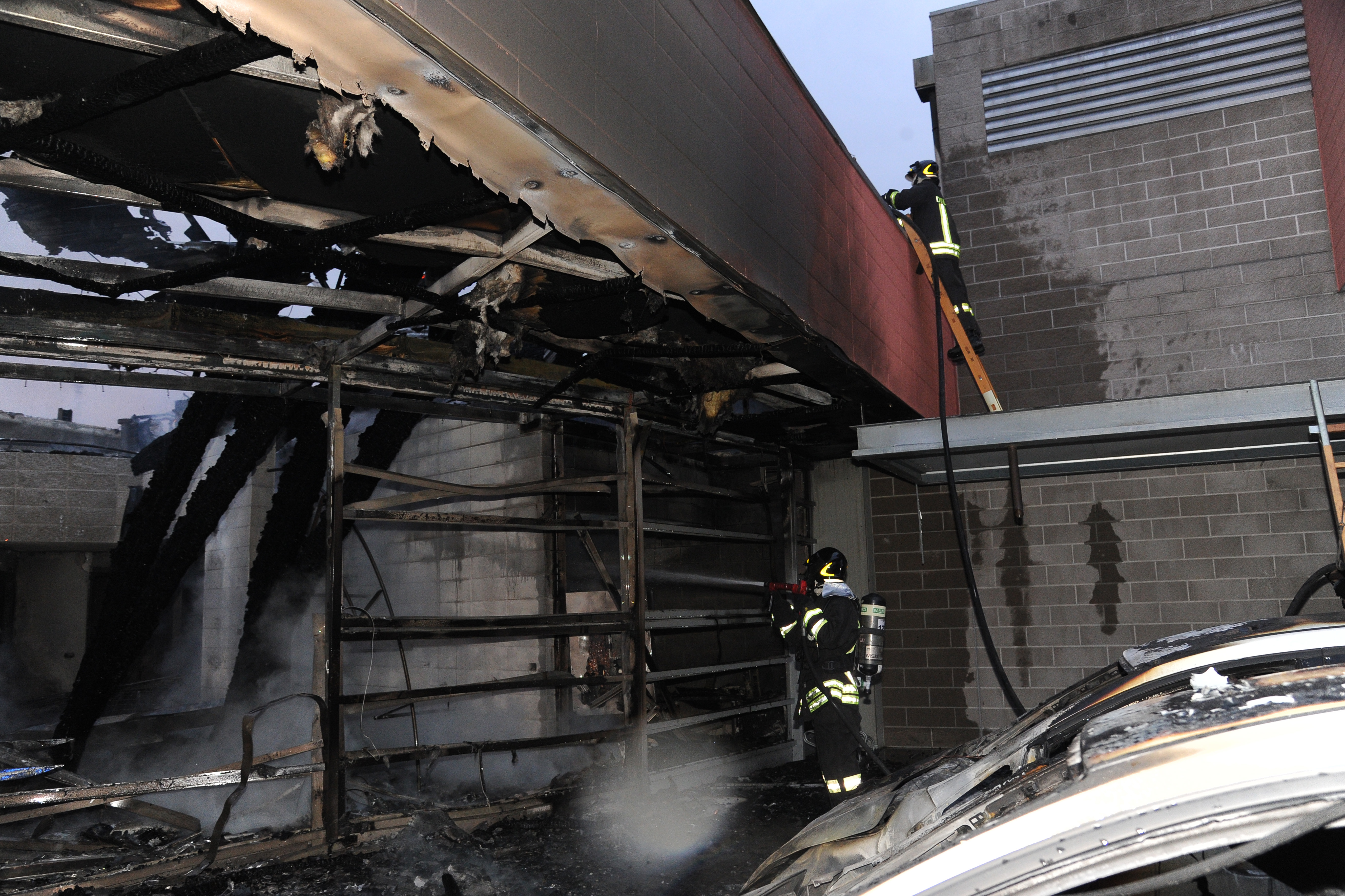 incendio-laboratorio-tagliafuoco3